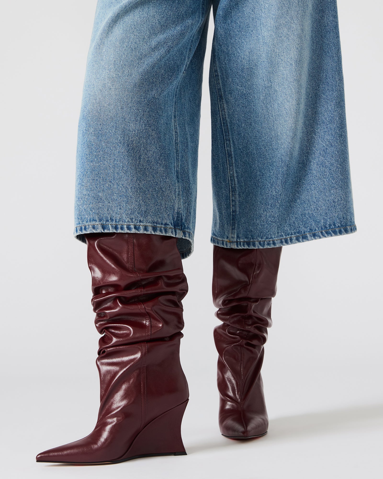 DISTORTION BURGUNDY